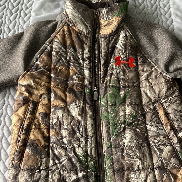 Under Armour Real Tree cold gear zip up! - Picture 11 of 11